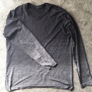 Lululemon Long Sleeve knit rare